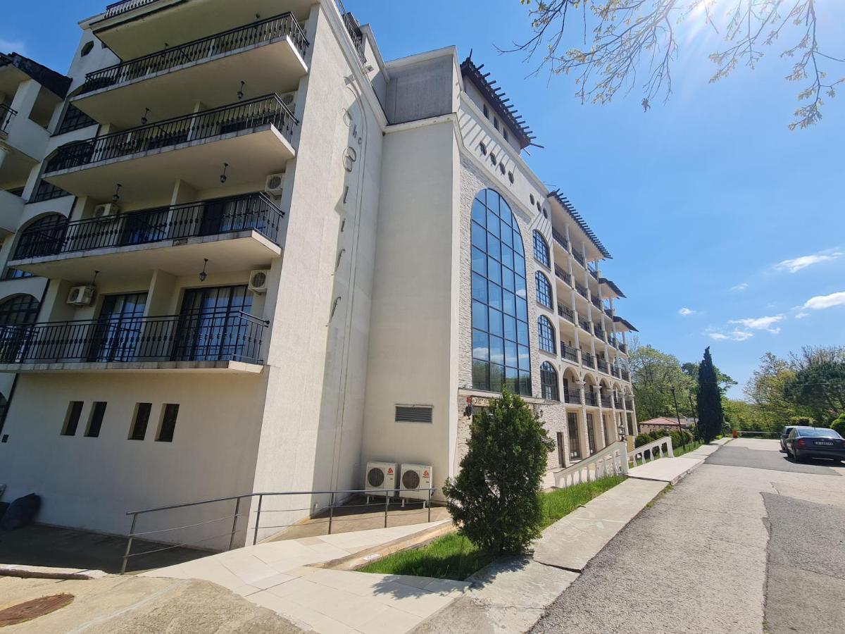 Apartment Almi - The Cliff Obzor Exteriör bild